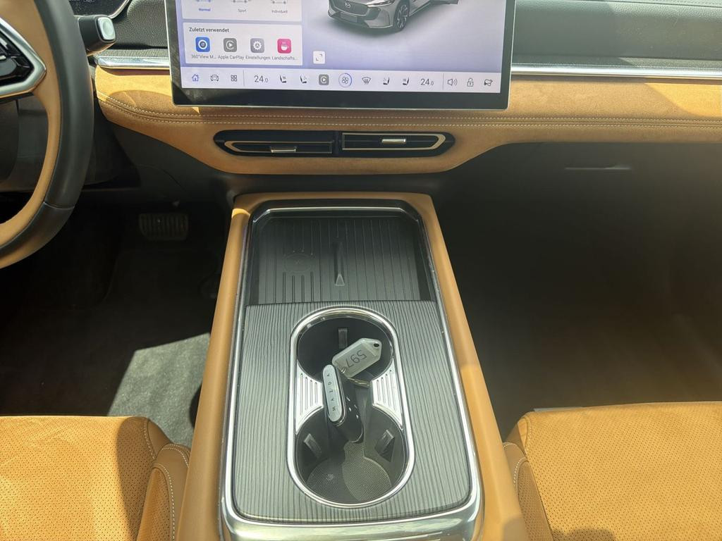Mazda 6e