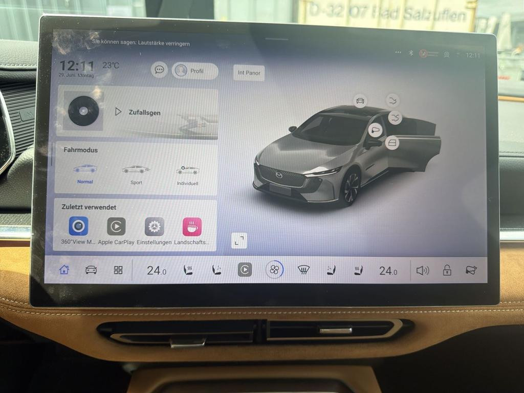 Mazda 6e