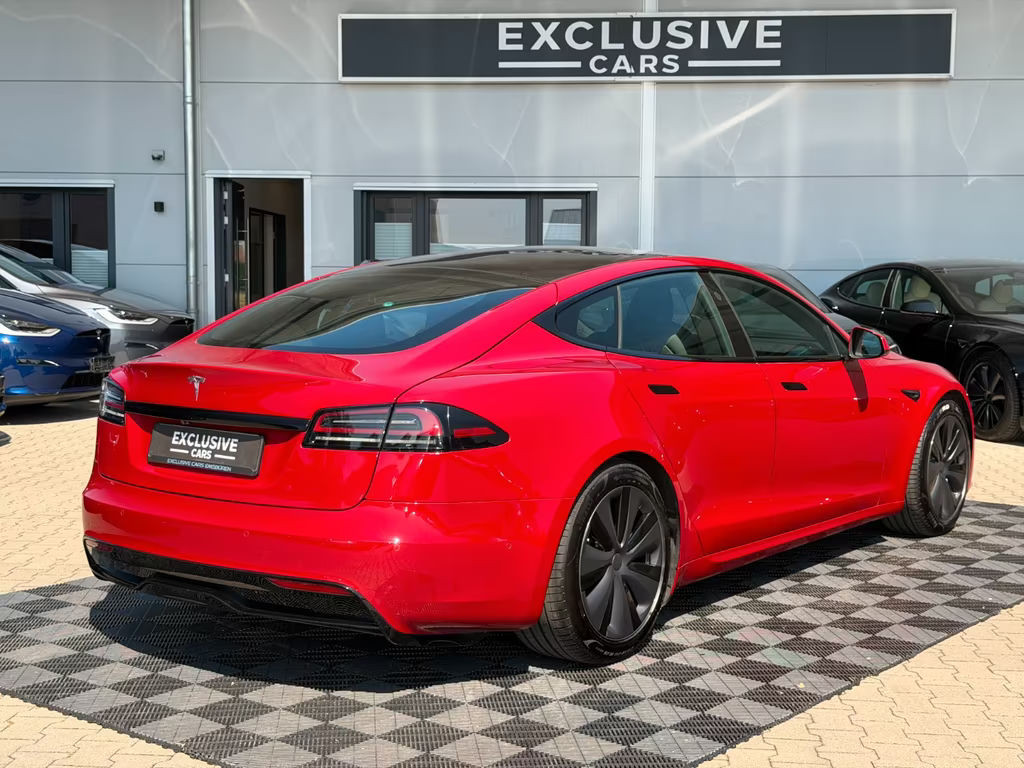 Tesla Model S