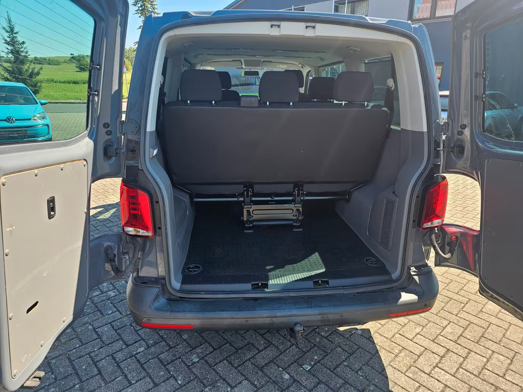 Volkswagen Caravelle