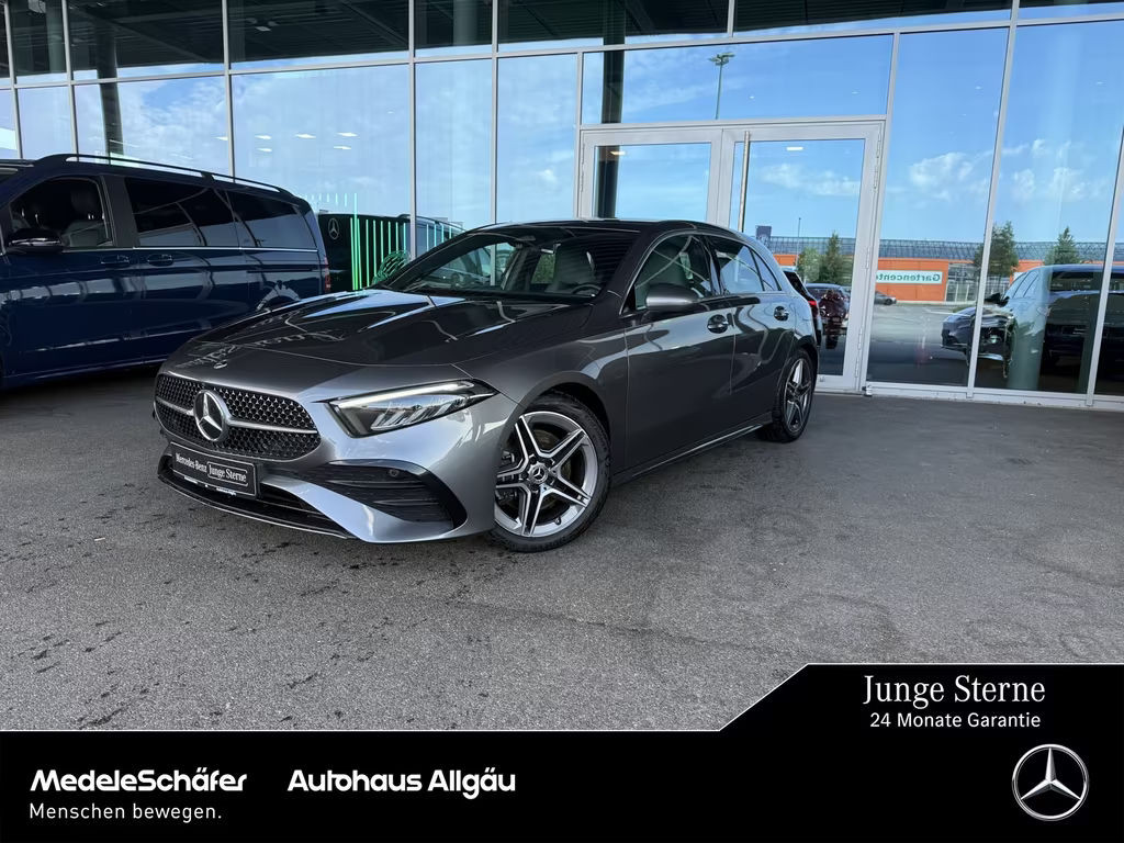 Mercedes-Benz A-Klasse A 220 AMG Line A 220 d