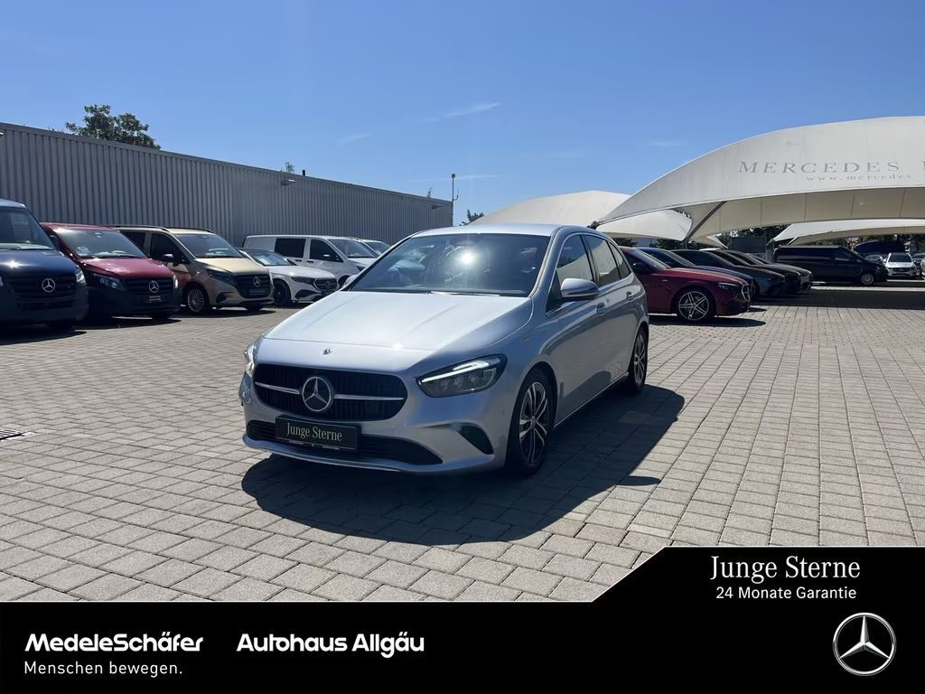 Mercedes-Benz B-Klasse B 220 4MATIC Sedan