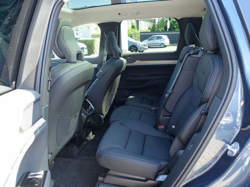 Volvo EX90