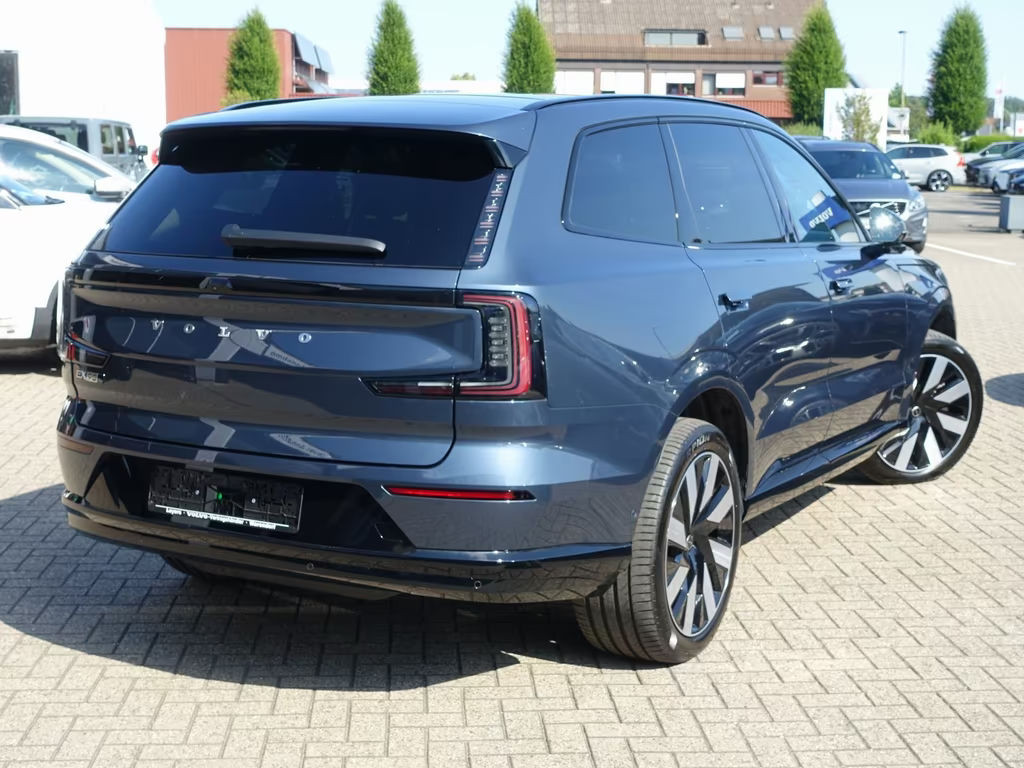 Volvo EX90