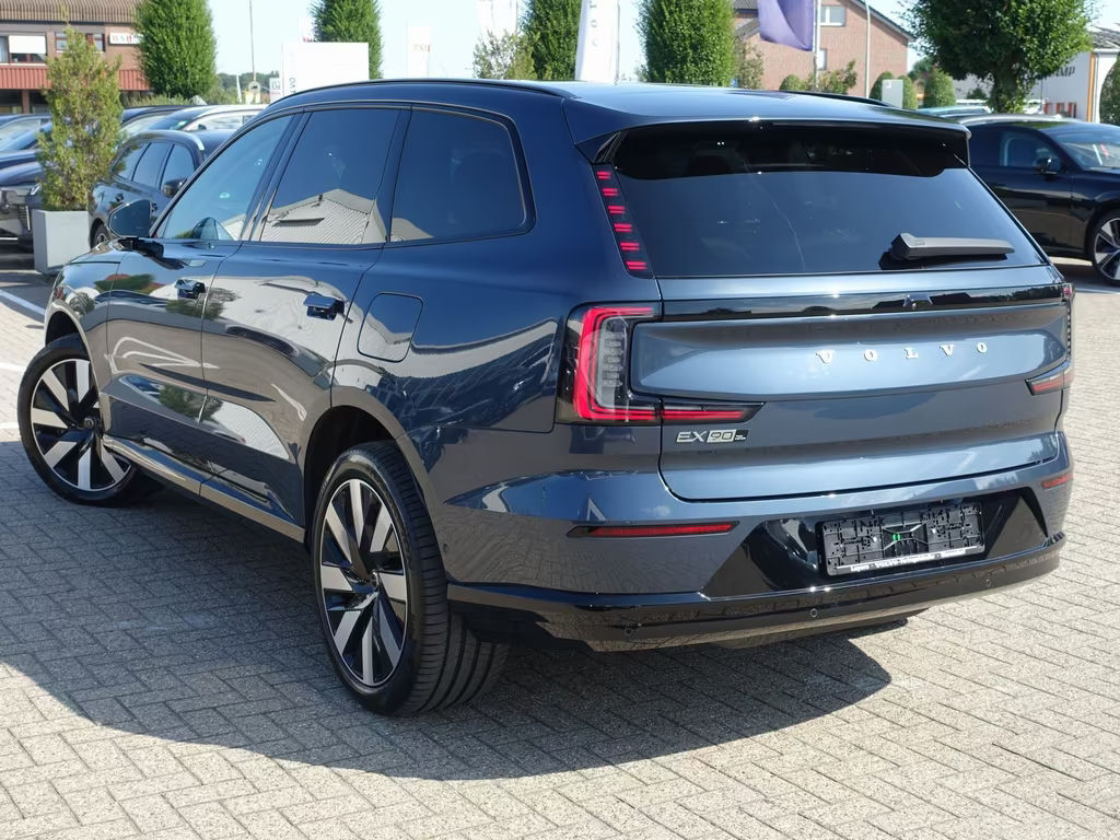Volvo EX90