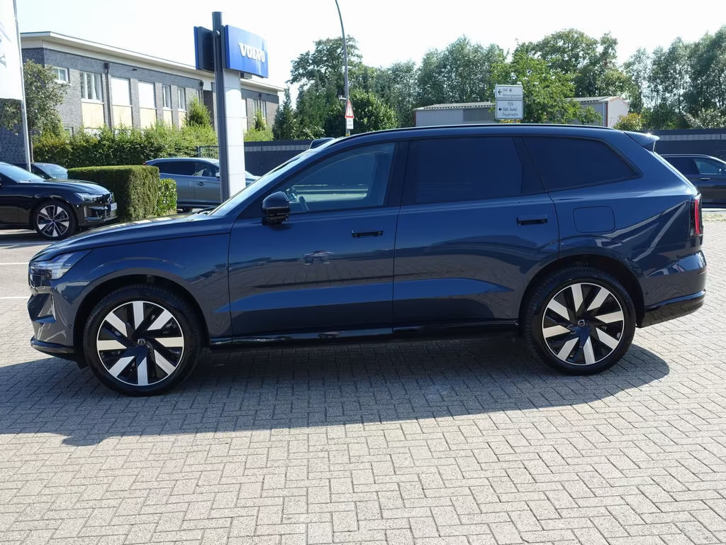 Volvo EX90