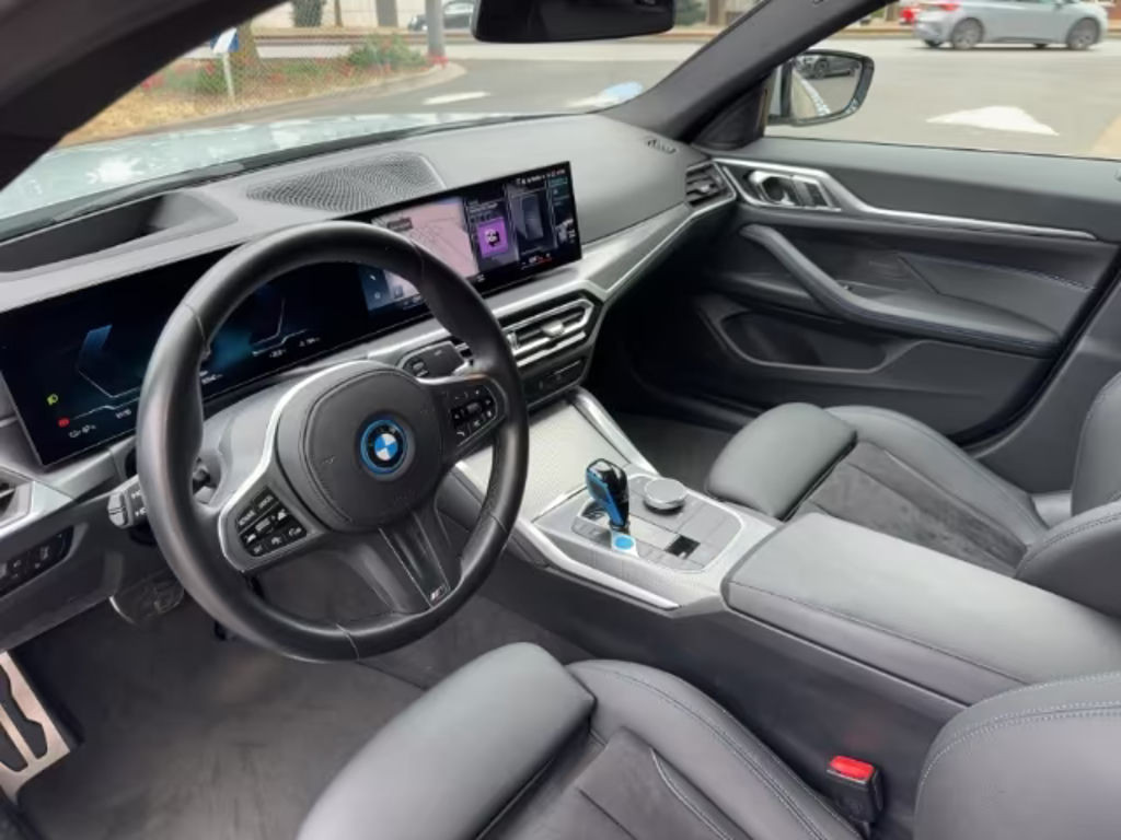 BMW i4