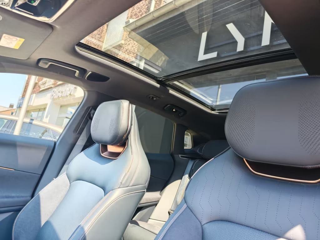Lynk&Co 08
