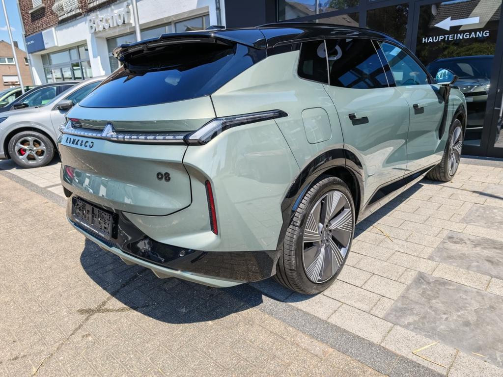 Lynk&Co 08
