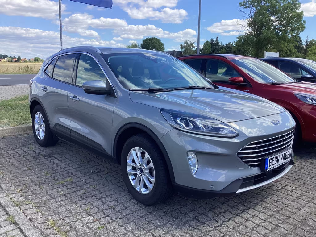 Ford Kuga Titanium Hybrid