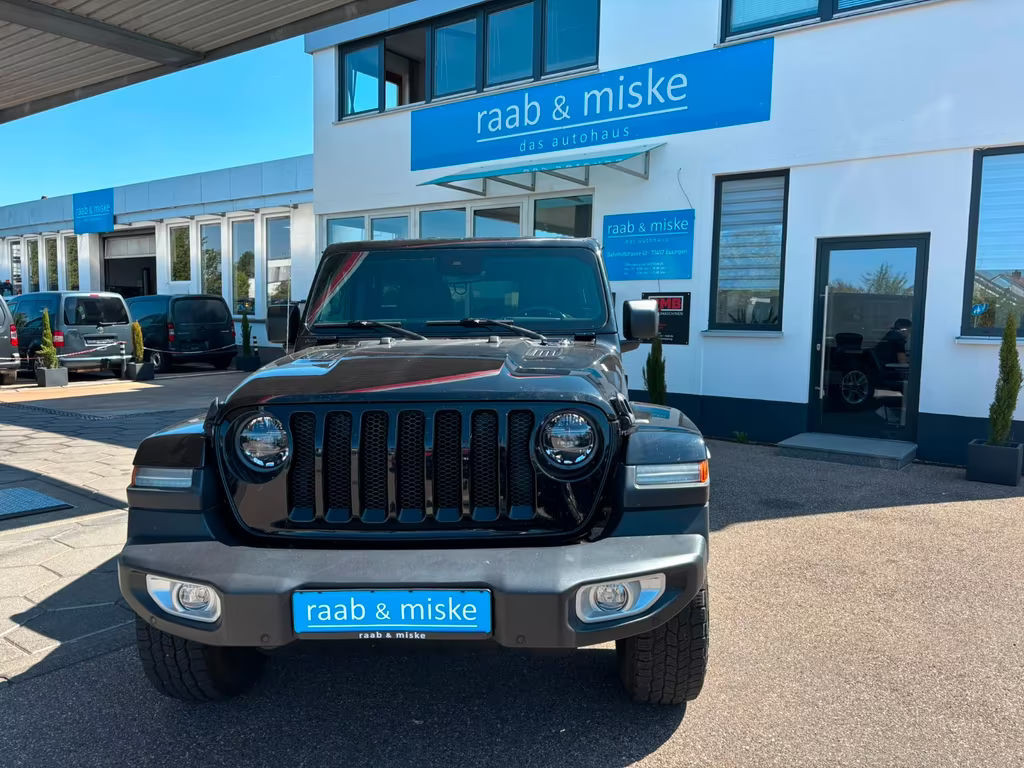 Jeep Wrangler Sahara