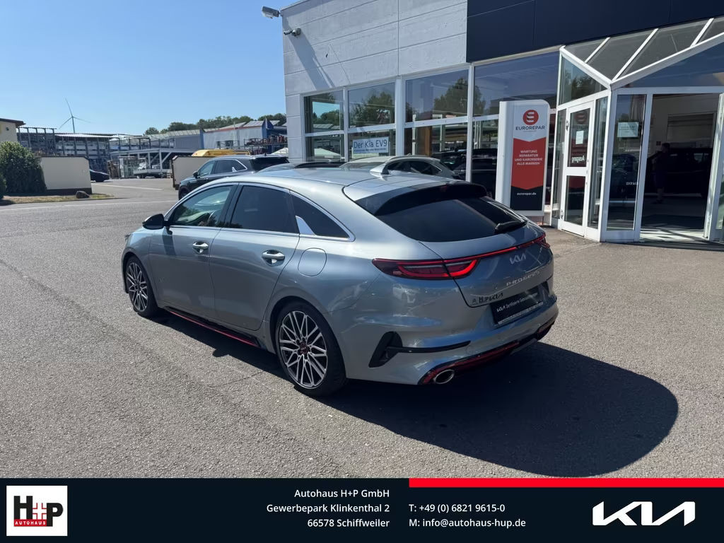 Kia ProCeed