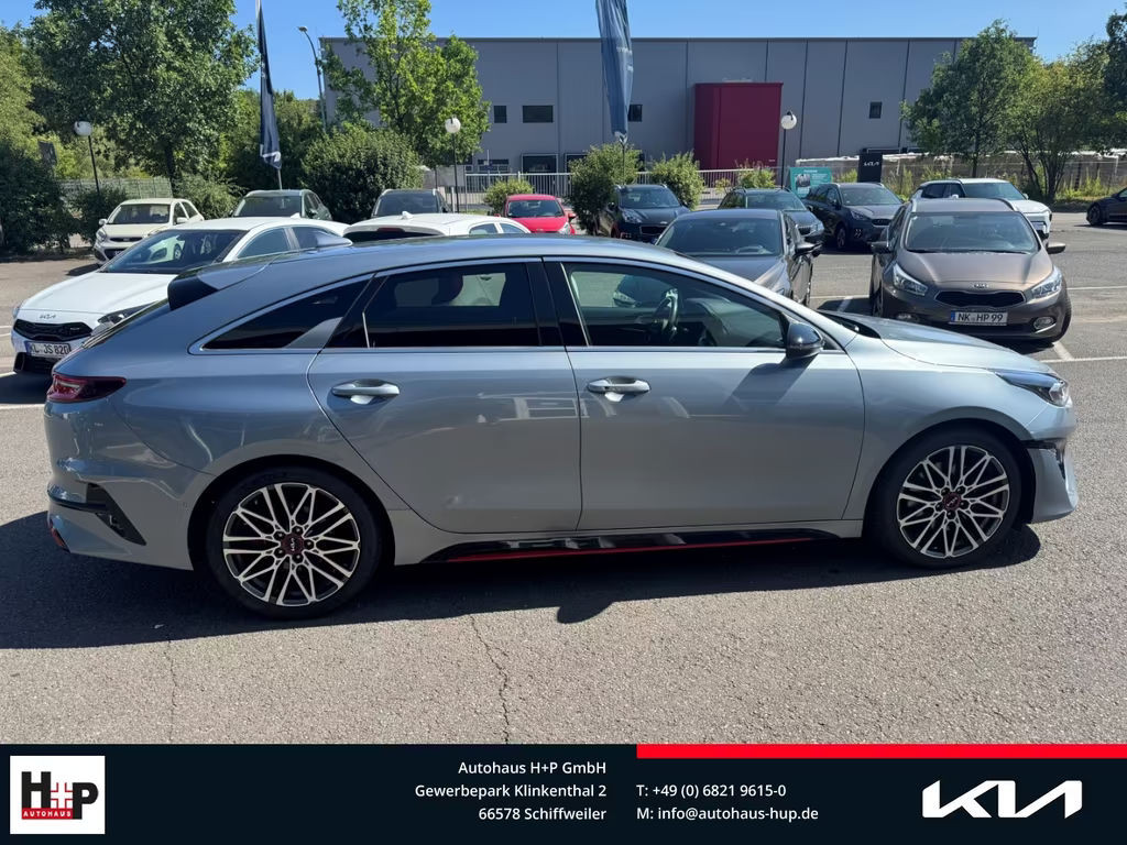 Kia ProCeed