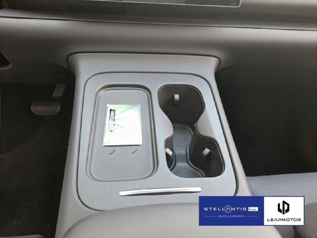 Leapmotor C10