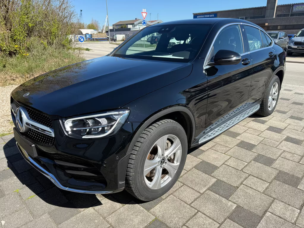 Mercedes-Benz GLC-Klasse GLC 300 AMG Line Coupé