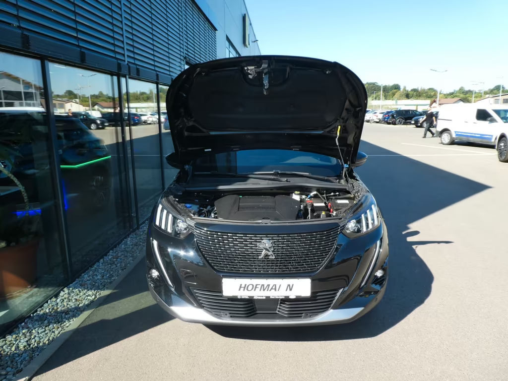 Peugeot e-2008