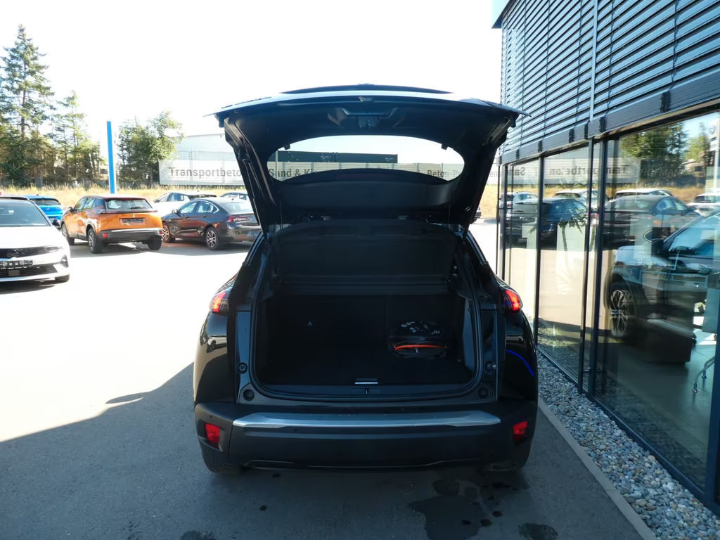 Peugeot e-2008
