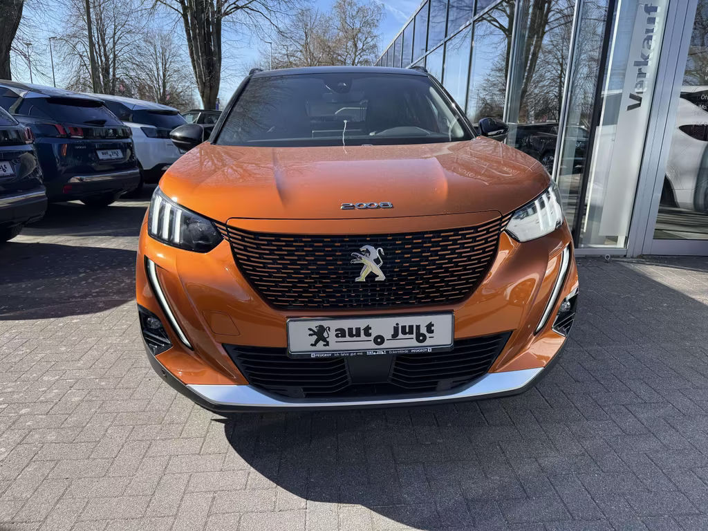 Peugeot e-2008