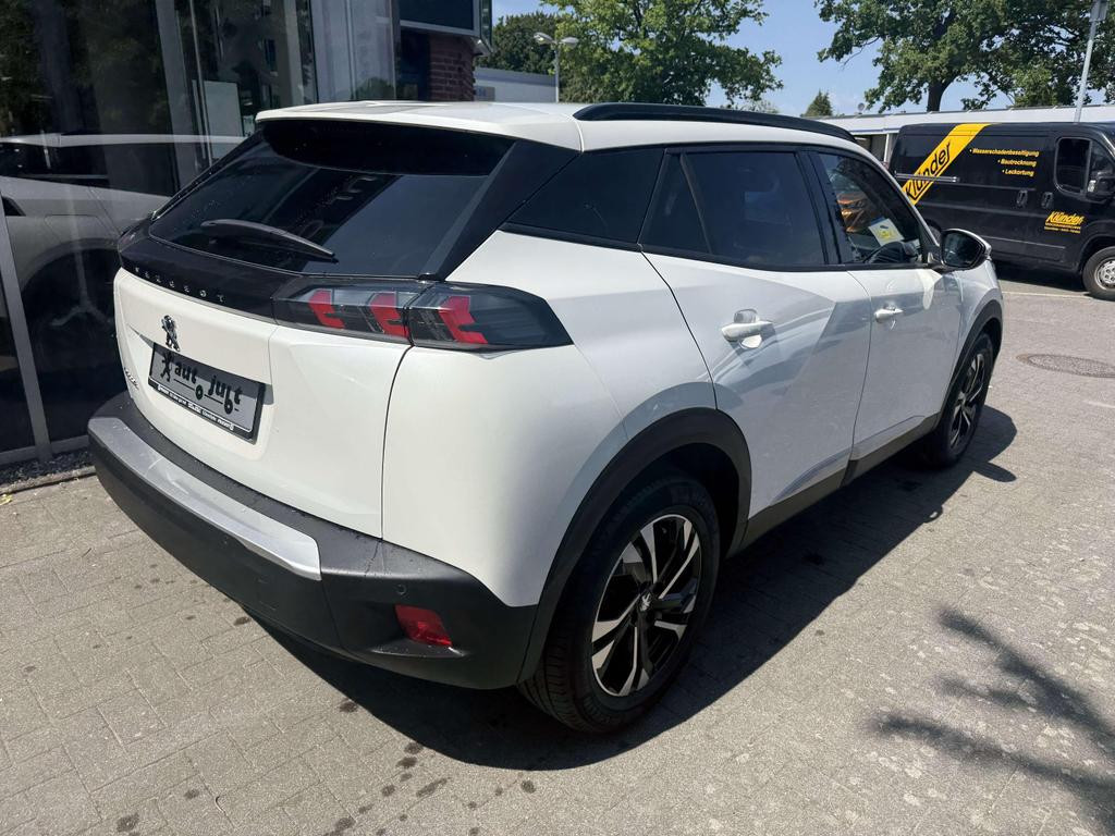 Peugeot e-2008