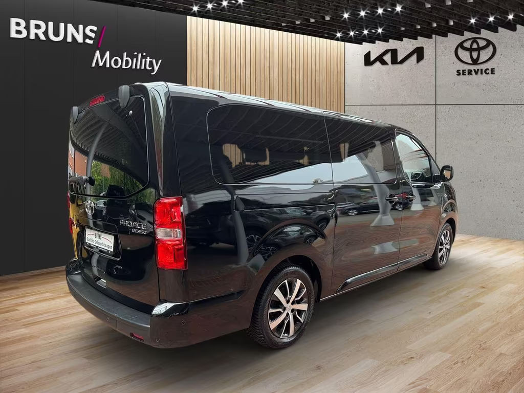 Toyota Proace (Verso)