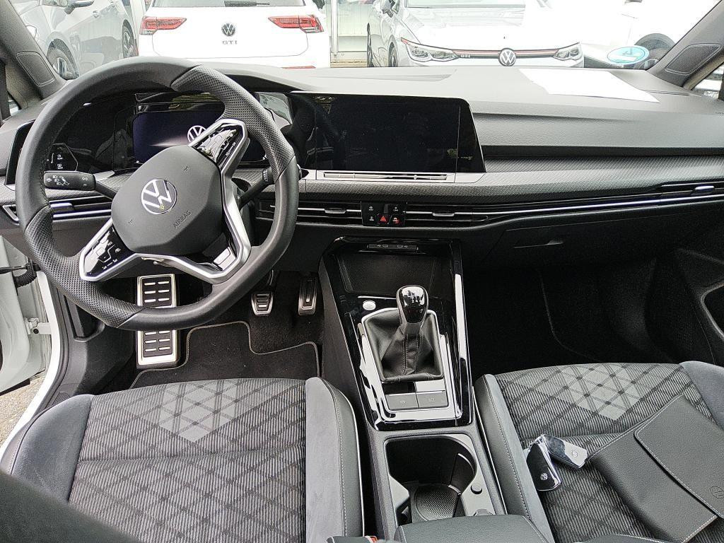 Volkswagen Golf R-Line 1.5 TSI Golf VIII