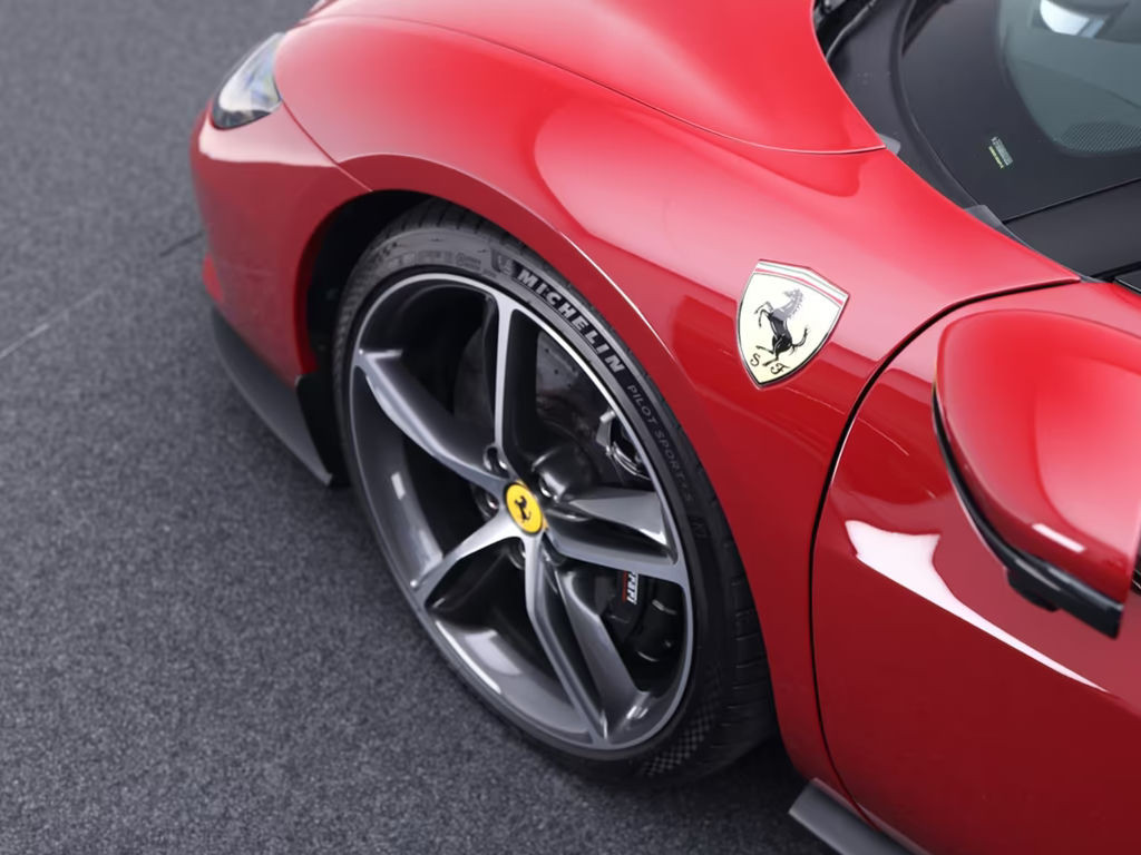 Ferrari 296