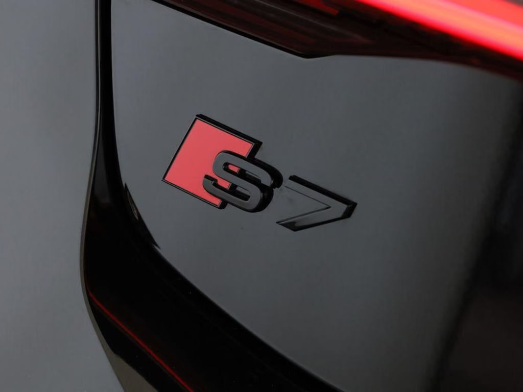Audi S7