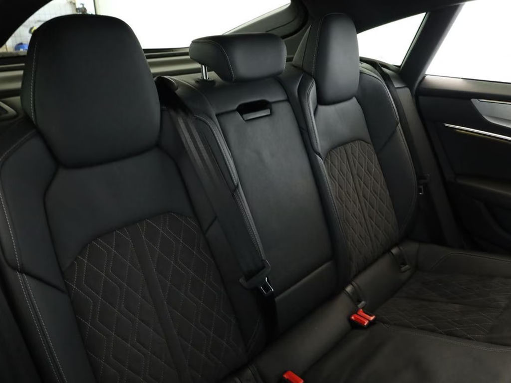 Audi S7