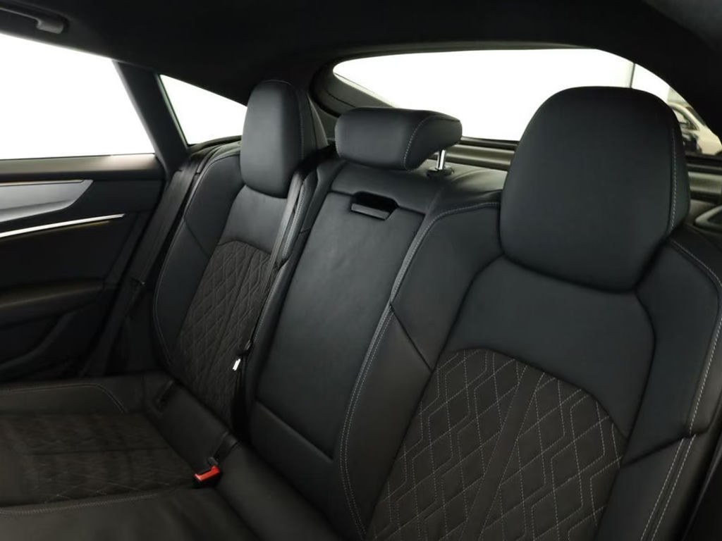 Audi S7