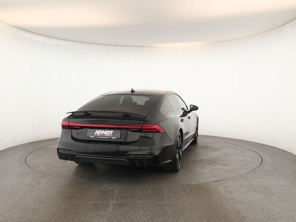 Audi S7