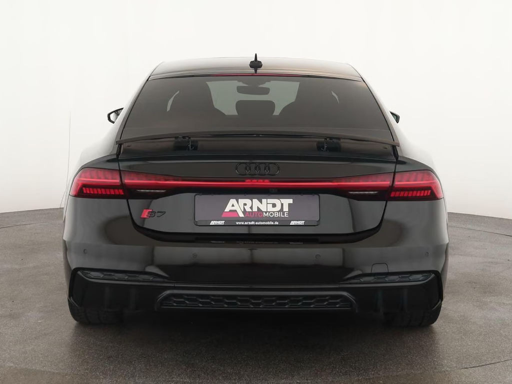 Audi S7