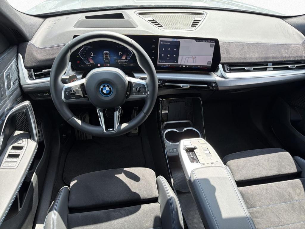 BMW iX2