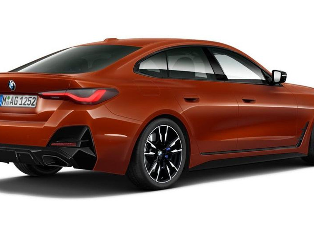 BMW M440