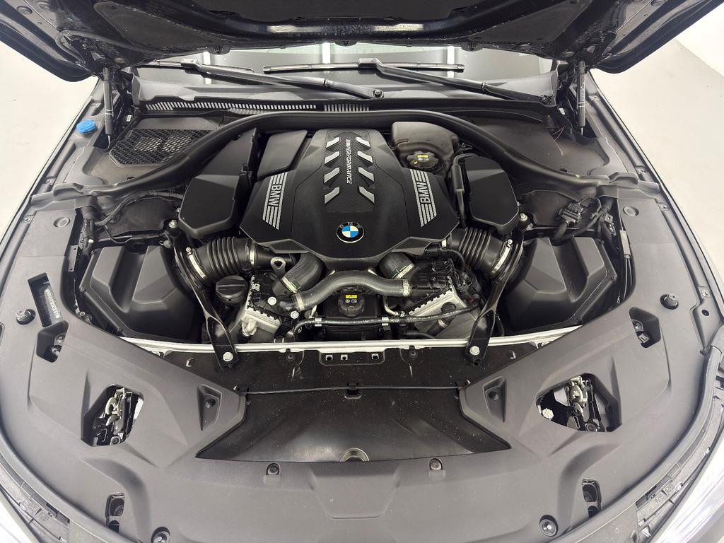 BMW M850