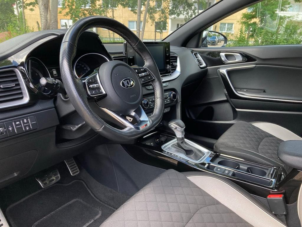 Kia ProCeed