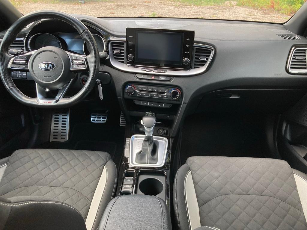 Kia ProCeed