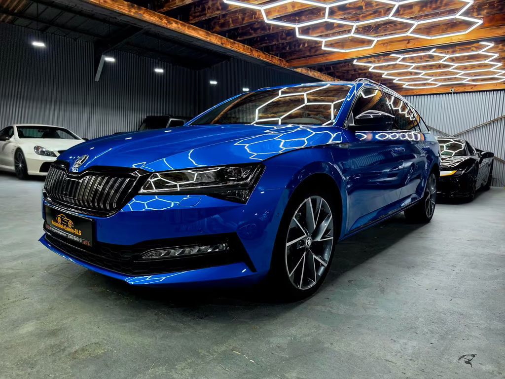 Skoda Superb Combi Sportline iV