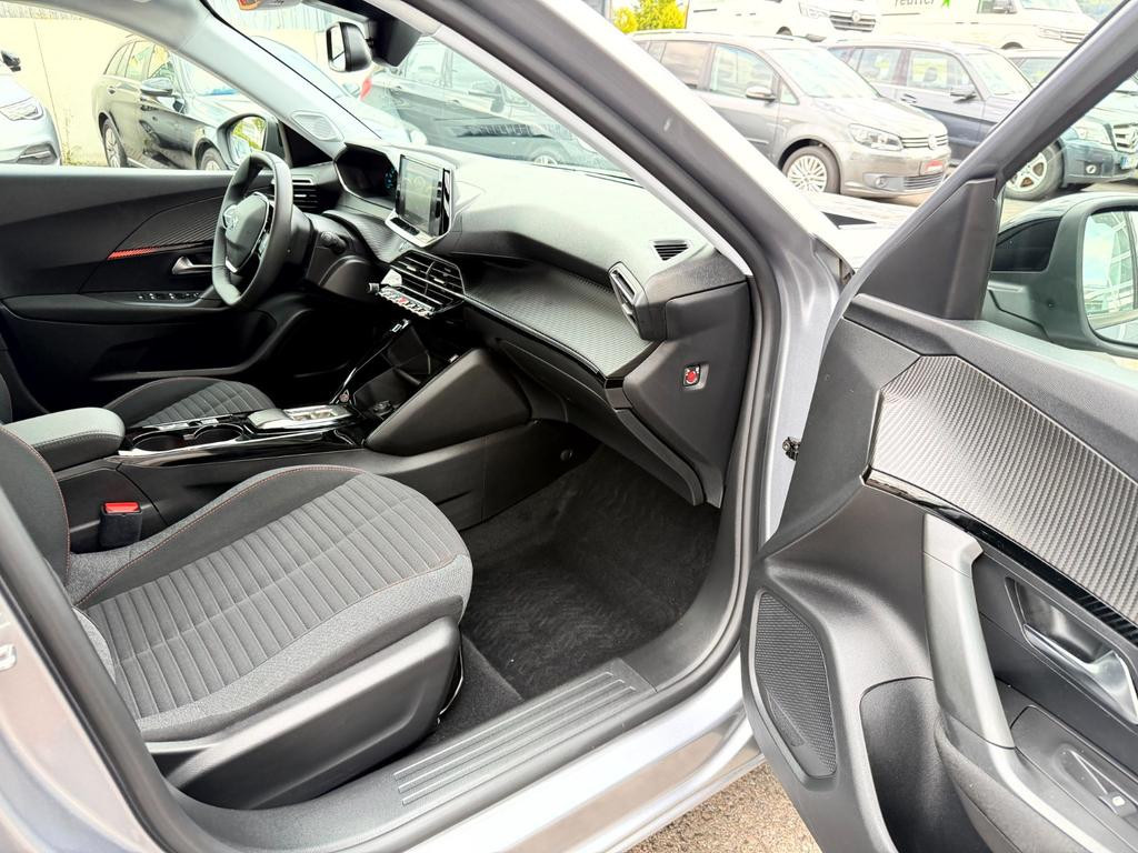Peugeot e-2008