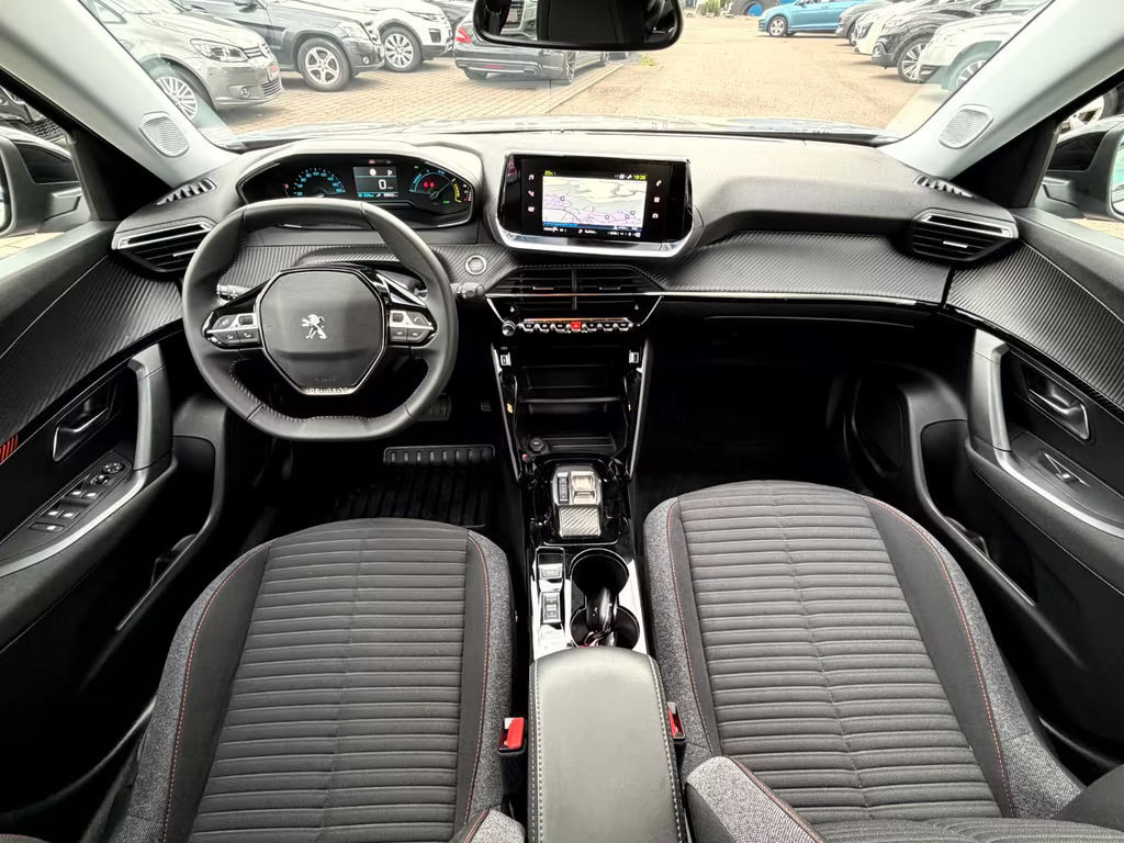 Peugeot e-2008