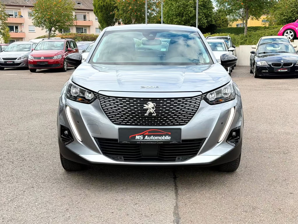 Peugeot e-2008