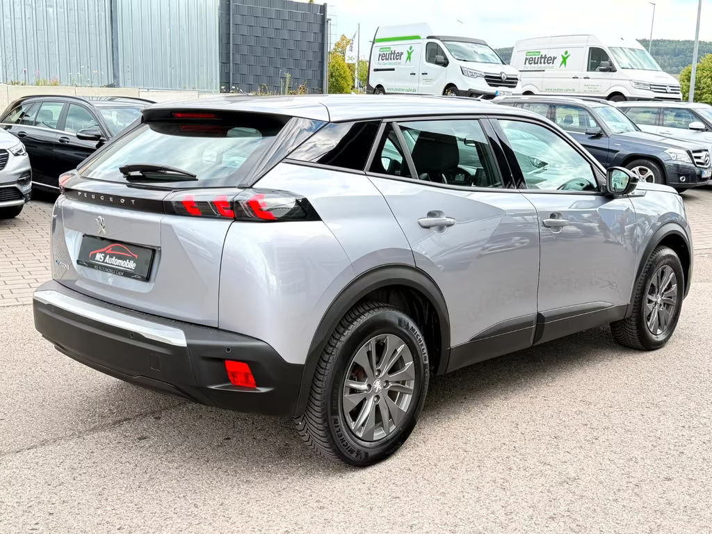 Peugeot e-2008