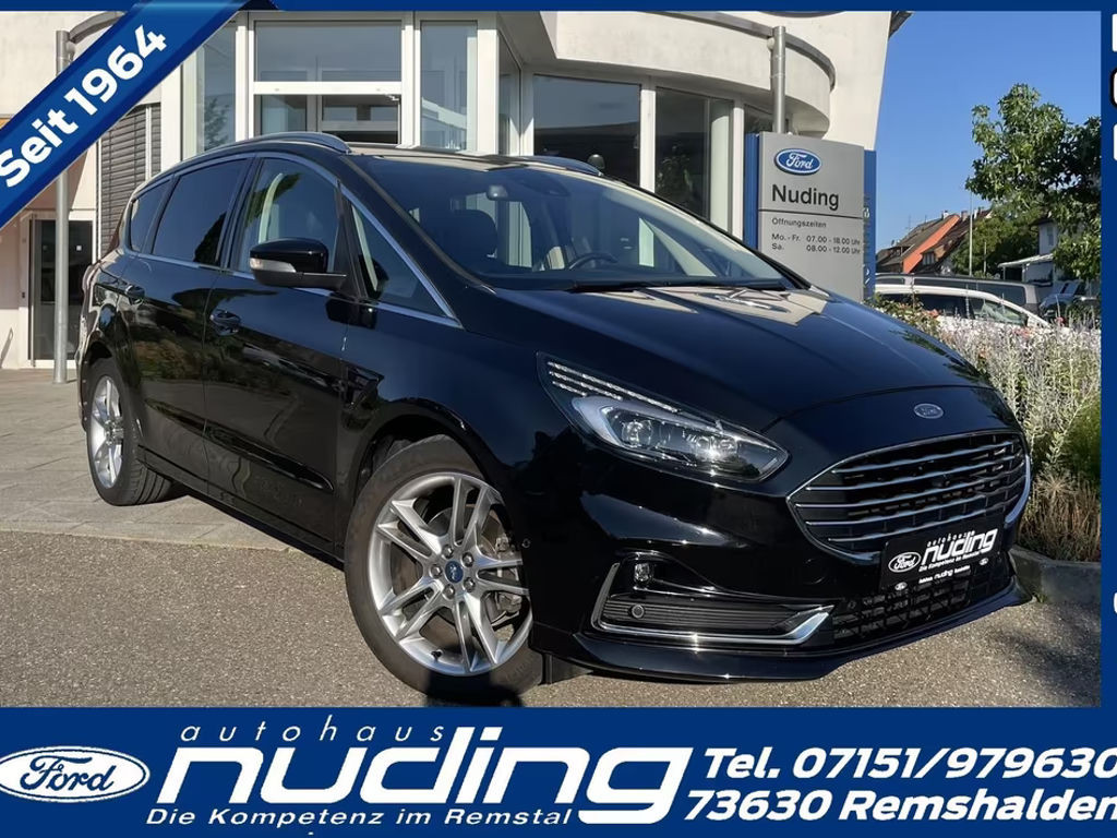Ford S-Max Titanium