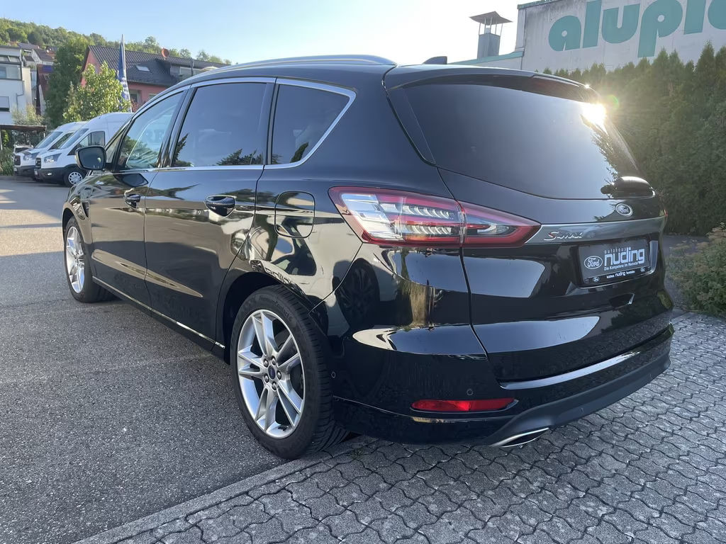Ford S-Max