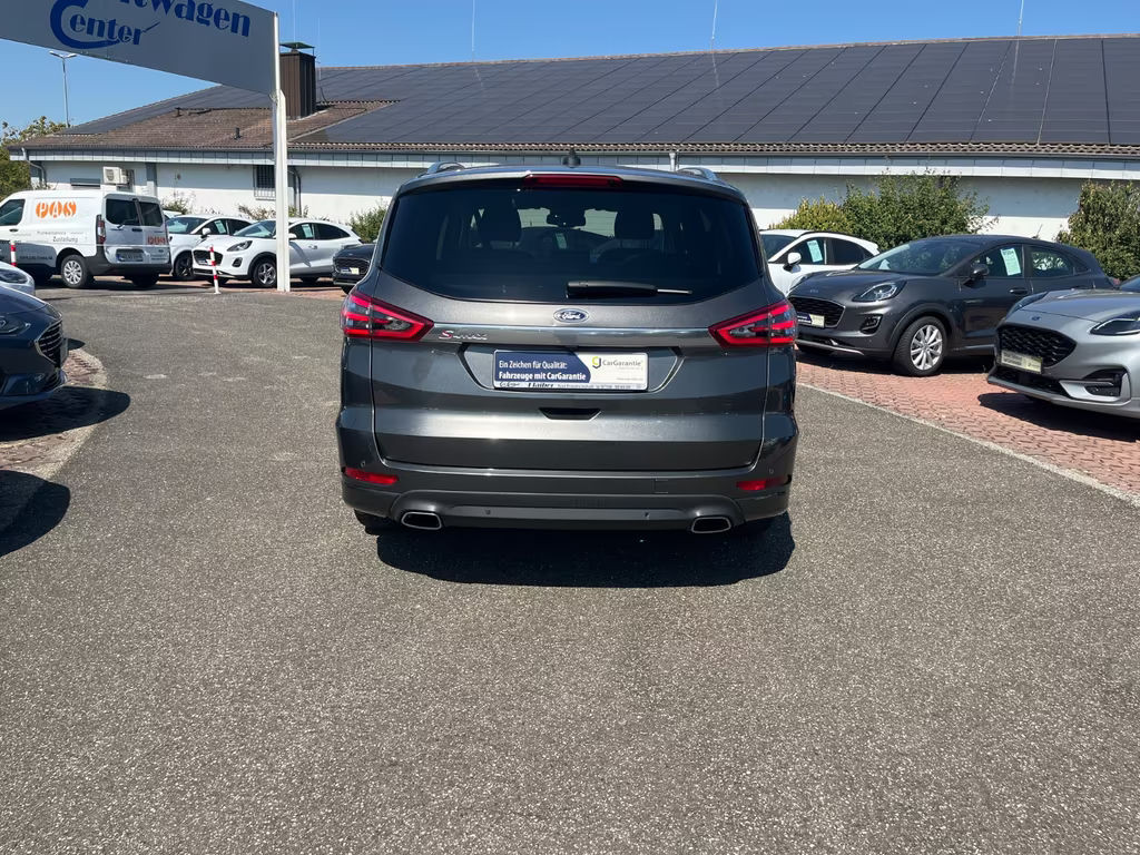 Ford S-Max