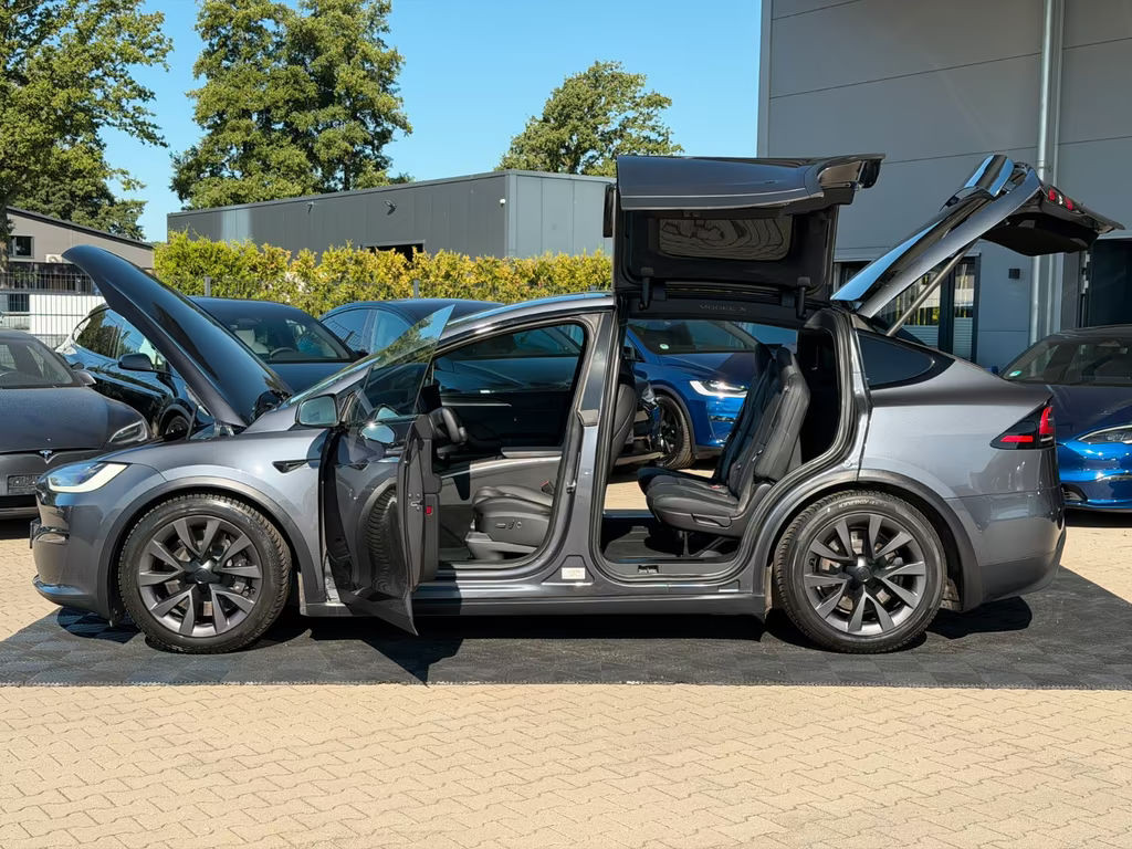 Tesla Model X