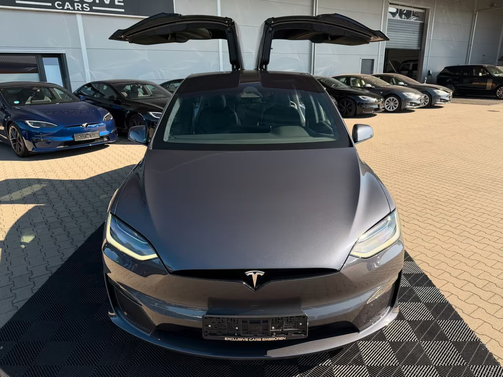 Tesla Model X