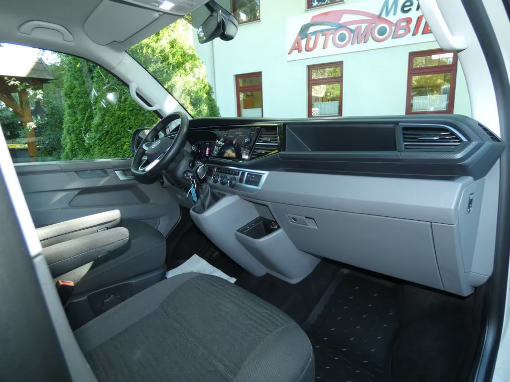 Volkswagen Caravelle