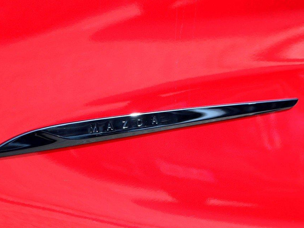 Mazda 6e