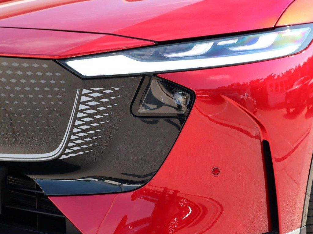 Mazda 6e