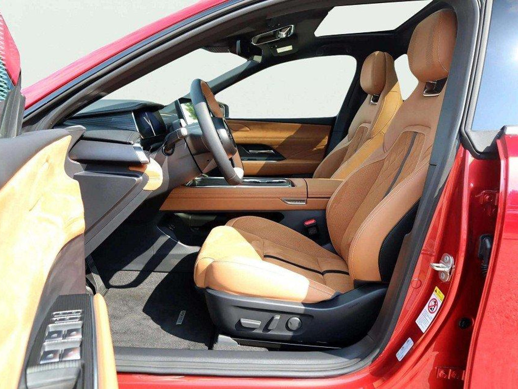 Mazda 6e